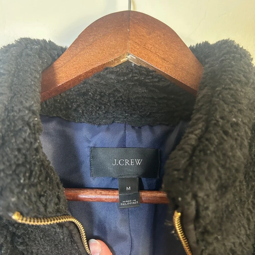EUC J.Crew Vest Sherpa Fleece Size M‎ Black Gold Zip Pockets
